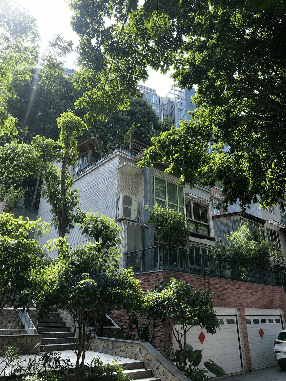蓟州岛居岁月从容升级：小小岛老别墅加装蒂升悦行款电梯